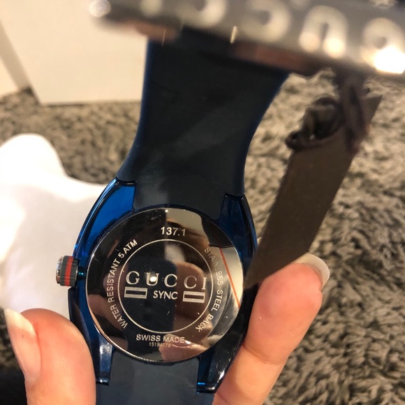 Authentic Gucci New with Tags and Box Men’s Watch - Picture 3 of 4